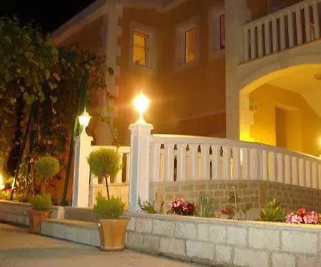 Apartment Vafire Jelsa (Hvar)
