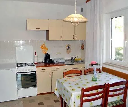 Vafire Jelsa (Hvar)